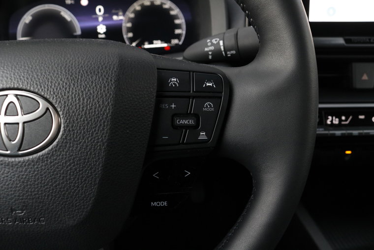 Vehicle Image 14