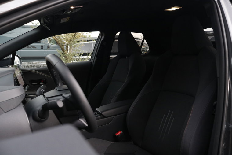 Vehicle Image 10