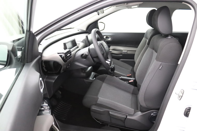 Vehicle Image 11