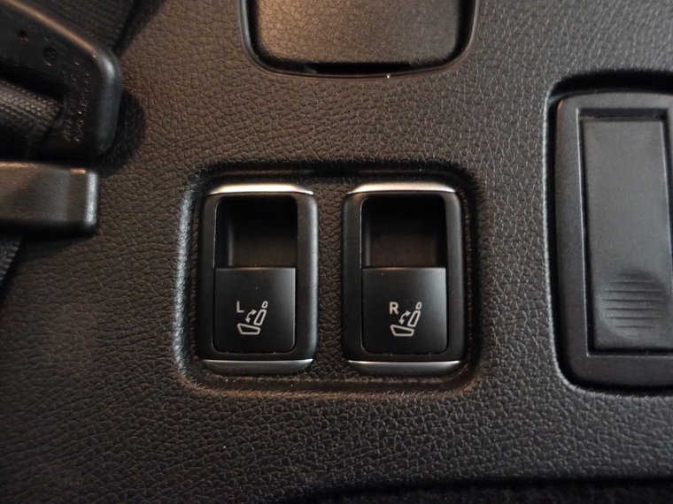 Vehicle Image 38