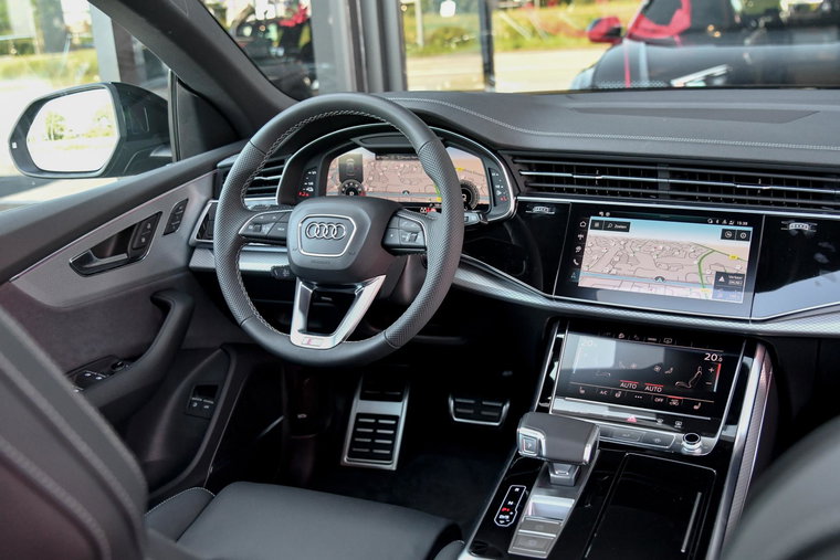 Vehicle Image 15