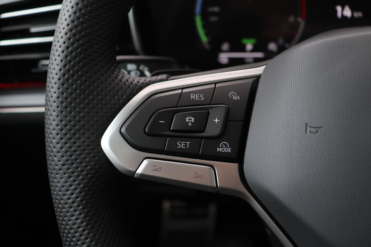 Vehicle Image 42