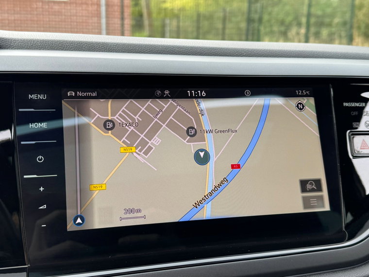 Vehicle Image 36