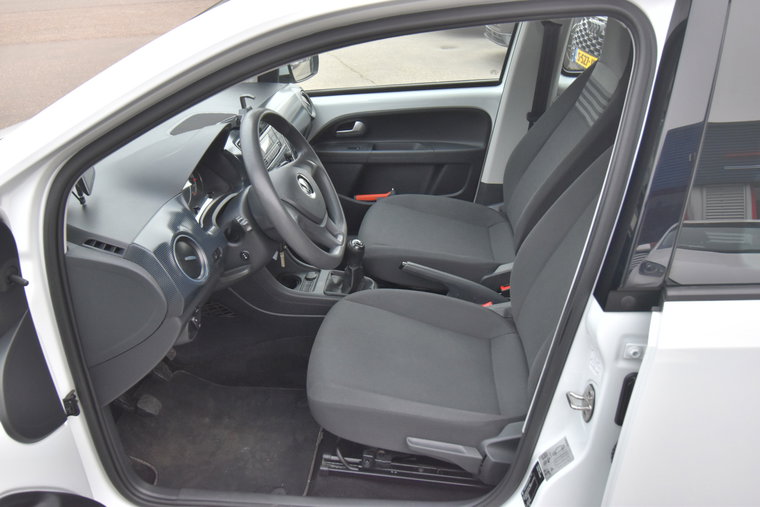 Vehicle Image 18