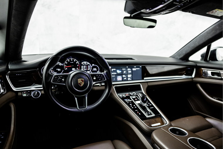 Vehicle Image 13