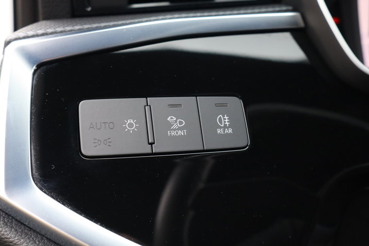 Vehicle Image 27
