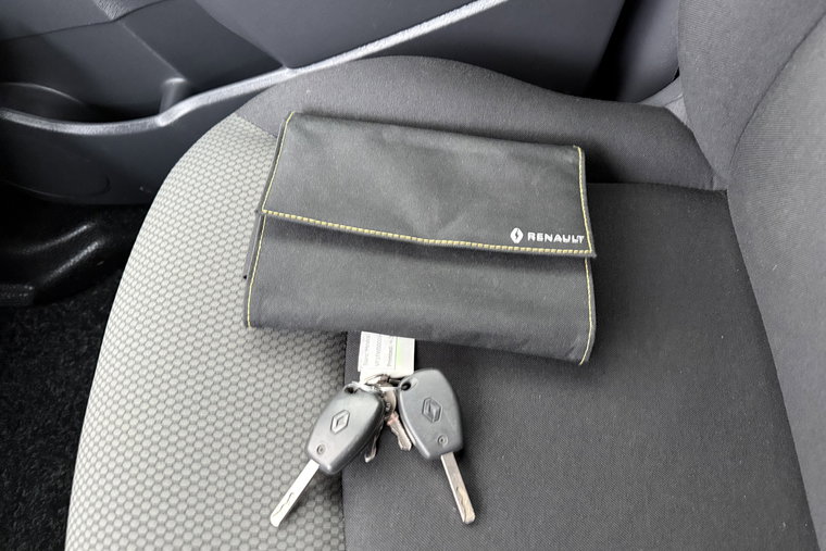 Vehicle Image 30