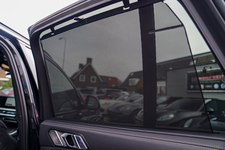 Vehicle Image 38
