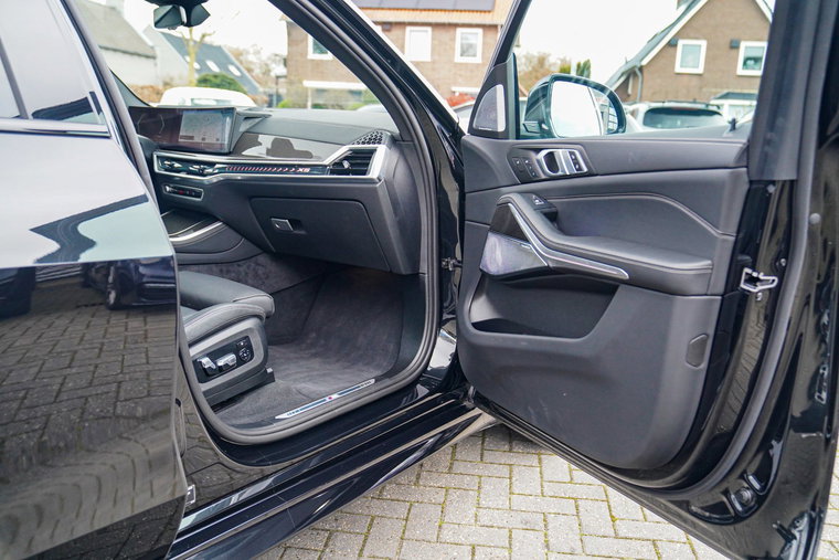 Vehicle Image 39