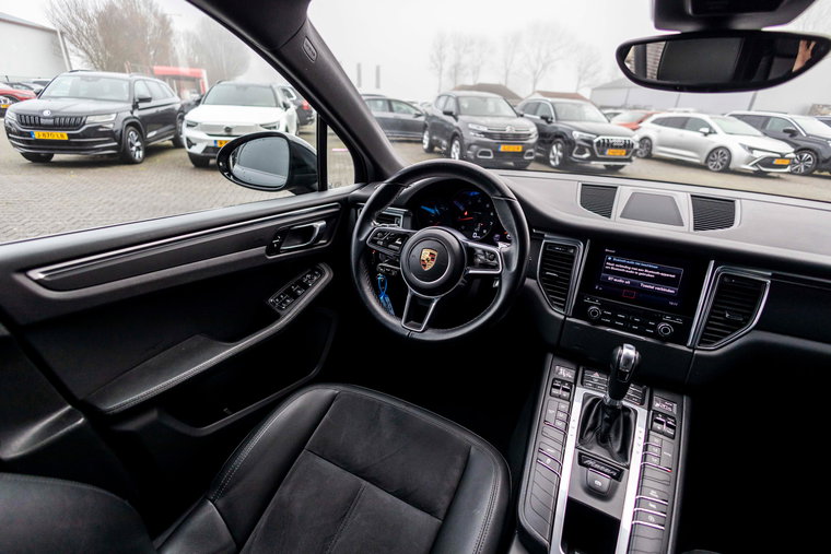 Vehicle Image 20