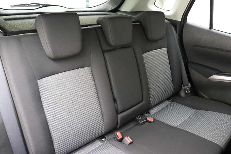 Vehicle Image 15