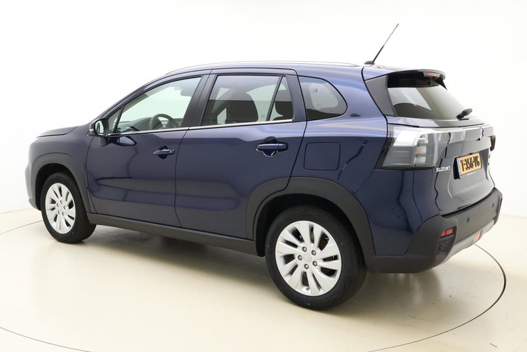Vehicle Image 4
