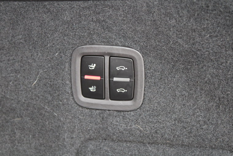 Vehicle Image 48
