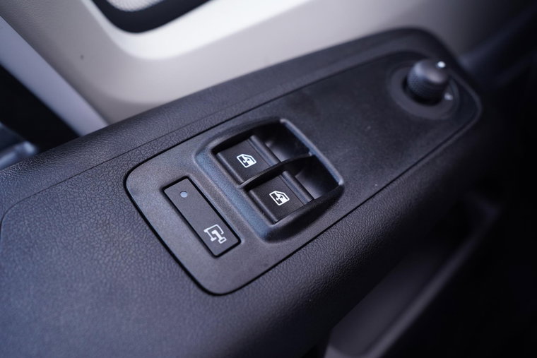 Vehicle Image 35
