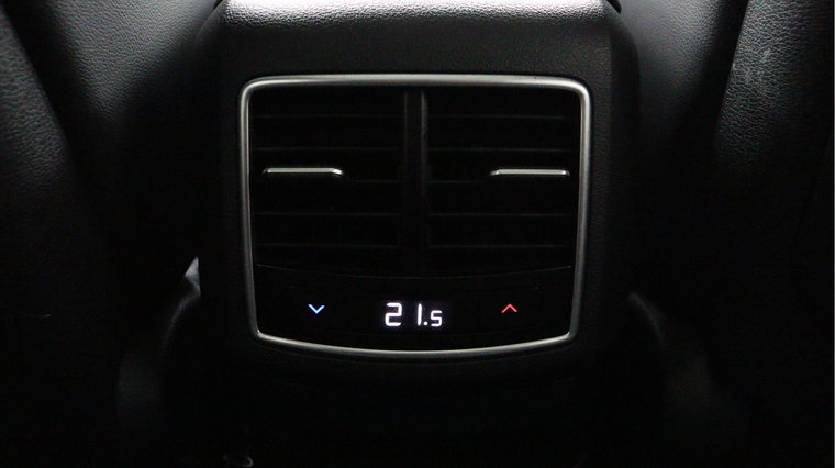 Vehicle Image 40