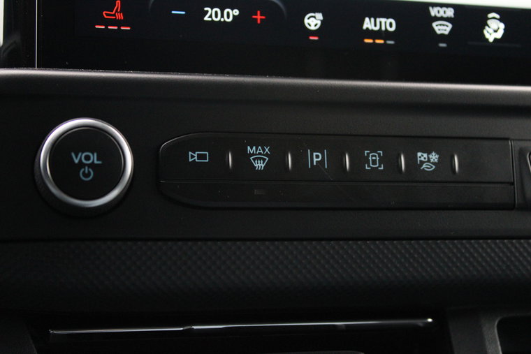 Vehicle Image 37