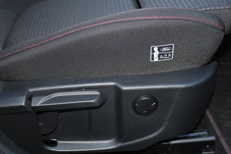 Vehicle Image 33