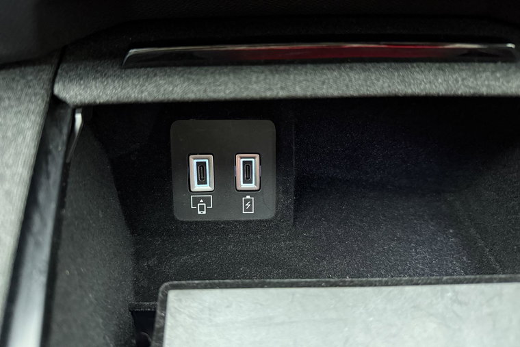 Vehicle Image 26
