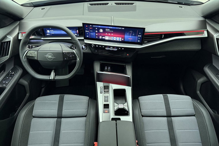 Vehicle Image 36