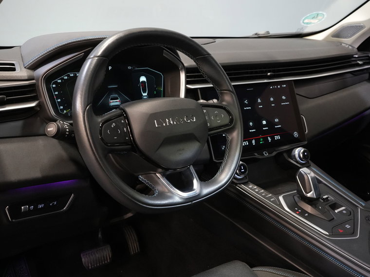 Vehicle Image 14
