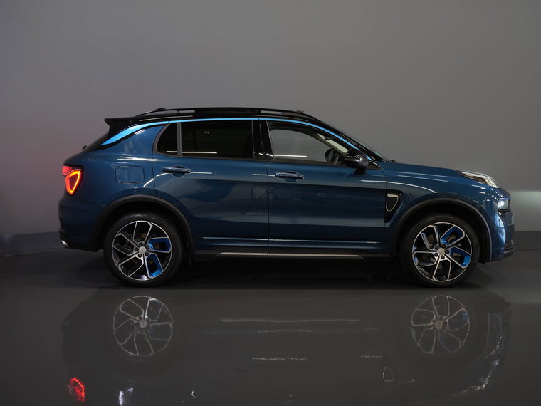 Vehicle Image 11