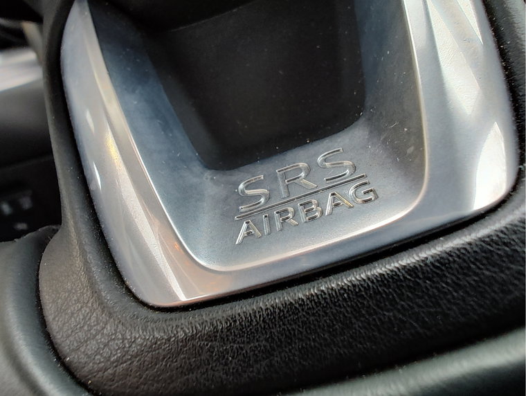 Vehicle Image 25