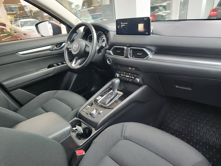 Vehicle Image 9