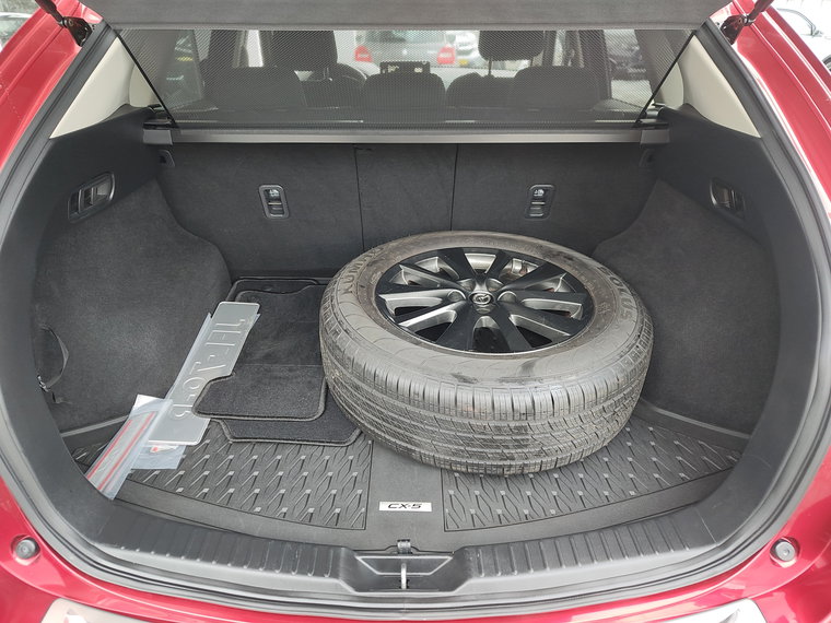 Vehicle Image 11