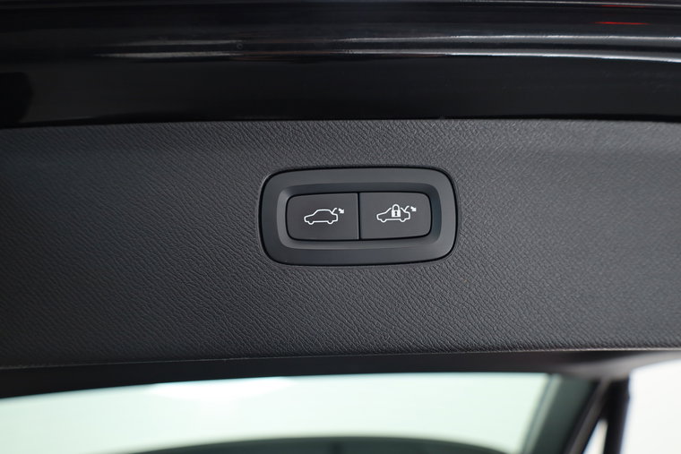 Vehicle Image 42