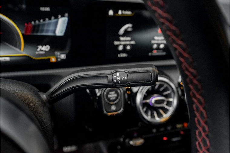 Vehicle Image 35