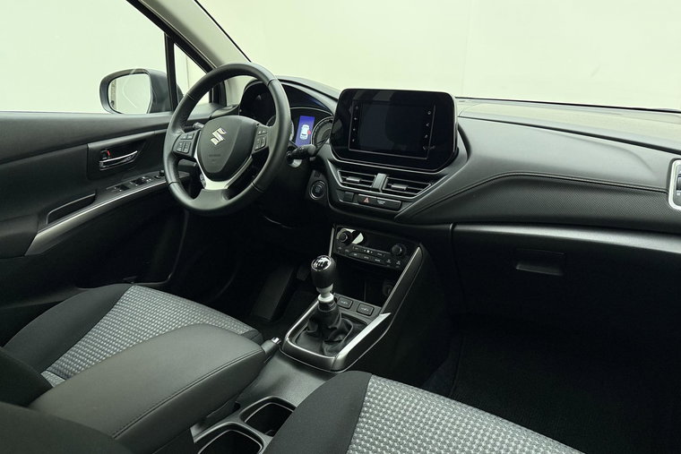 Vehicle Image 13