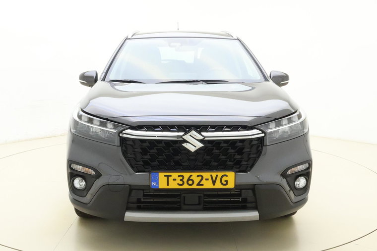 Vehicle Image 6