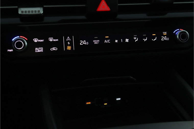 Vehicle Image 27