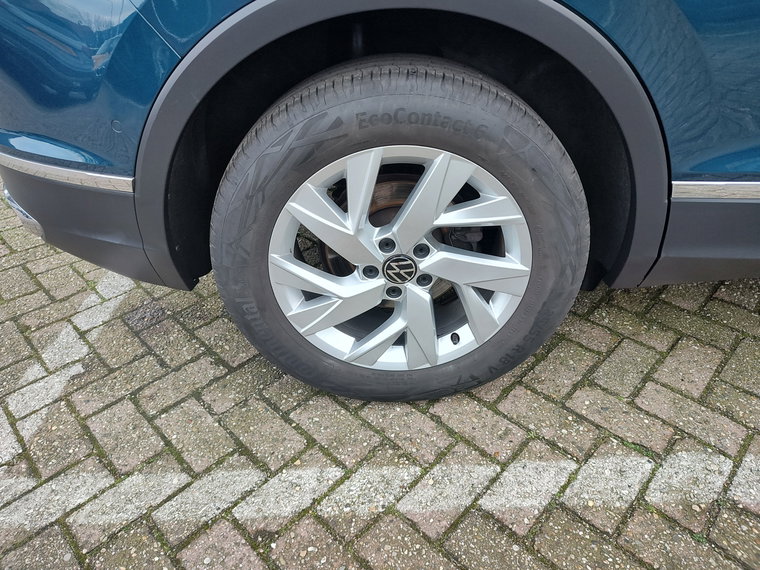 Vehicle Image 41
