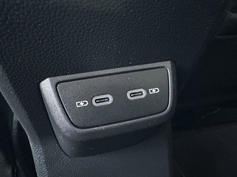 Vehicle Image 39