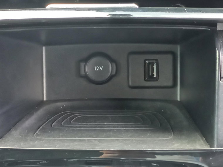 Vehicle Image 38