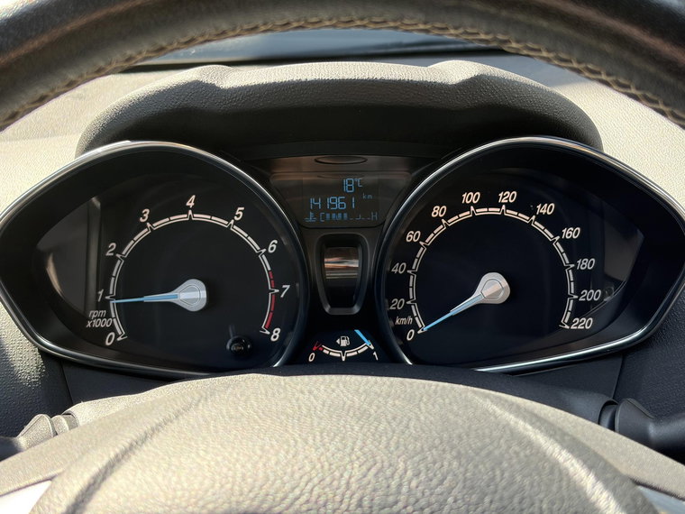 Vehicle Image 27