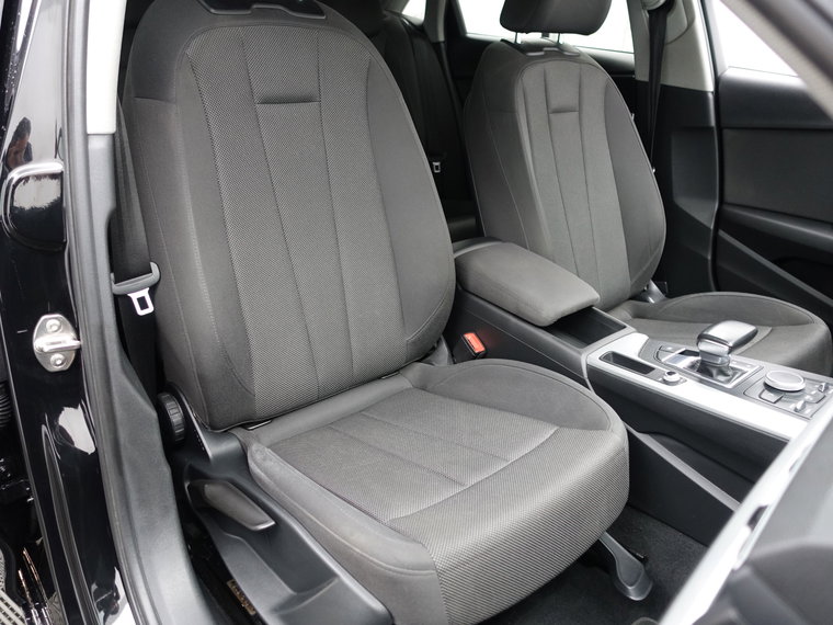 Vehicle Image 19