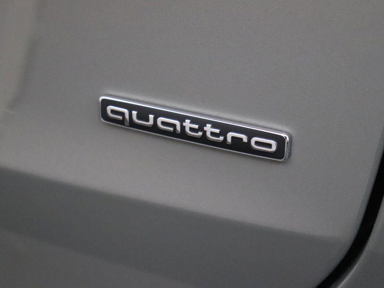 Vehicle Image 40