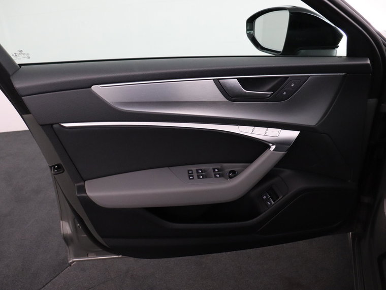 Vehicle Image 41