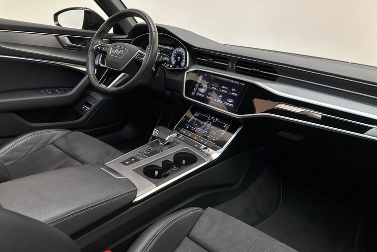 Vehicle Image 16