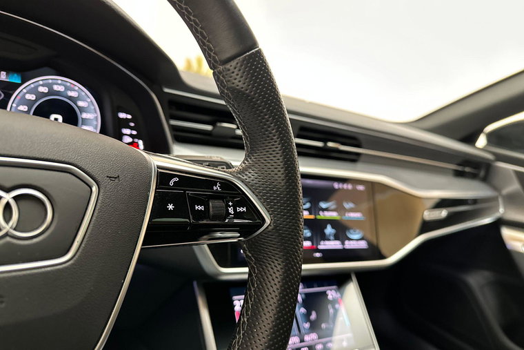 Vehicle Image 23