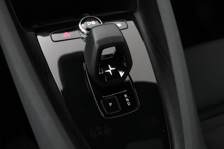 Vehicle Image 42