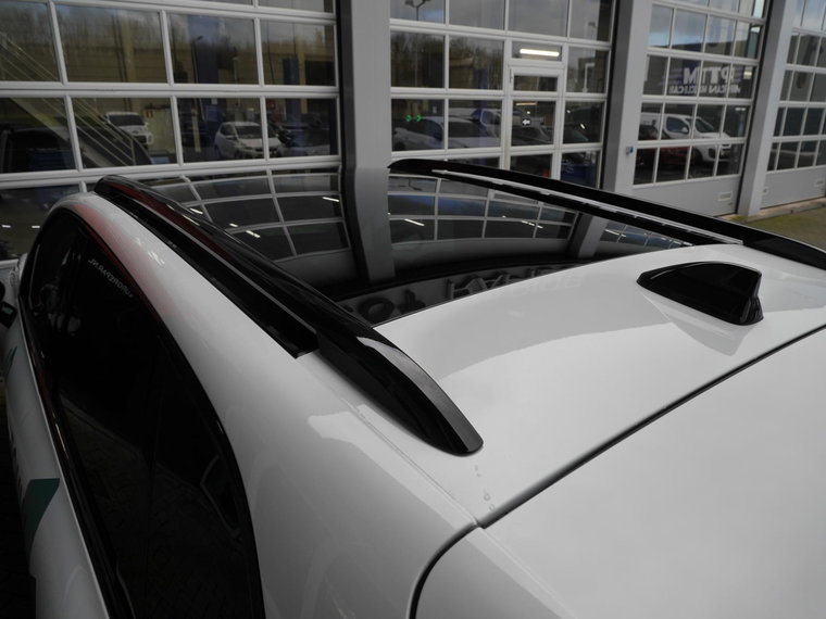 Vehicle Image 45