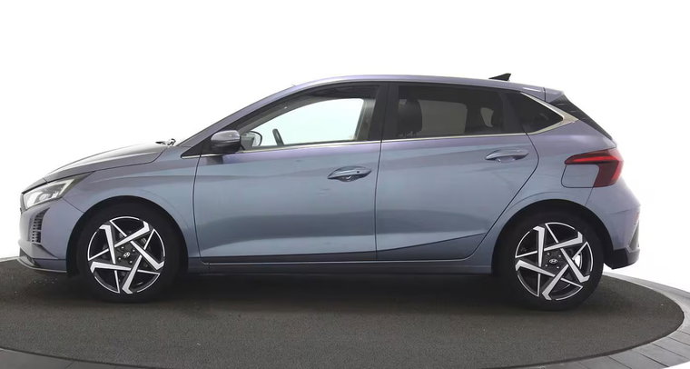 Vehicle Image 7