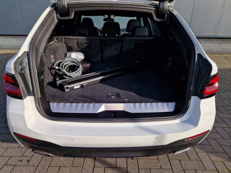 Vehicle Image 19
