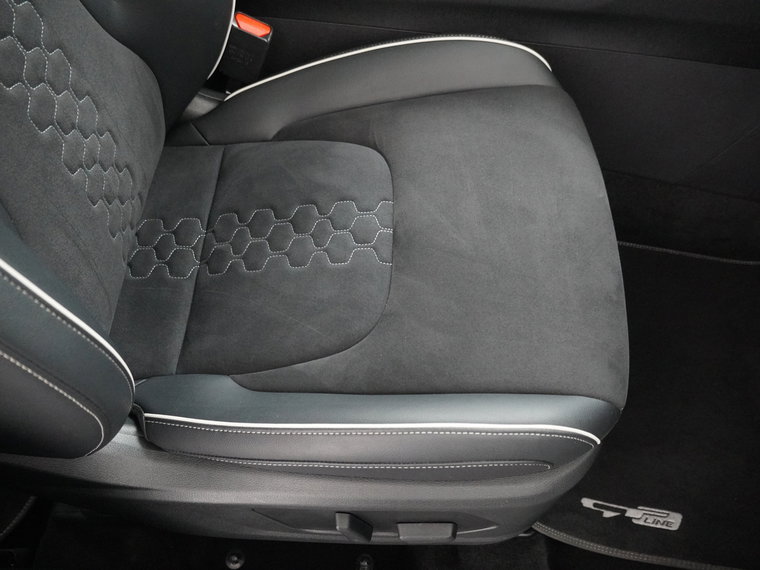 Vehicle Image 42