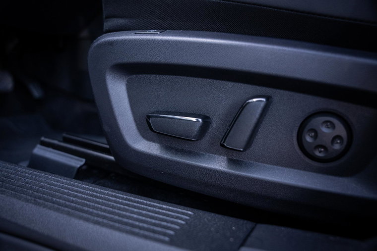 Vehicle Image 38