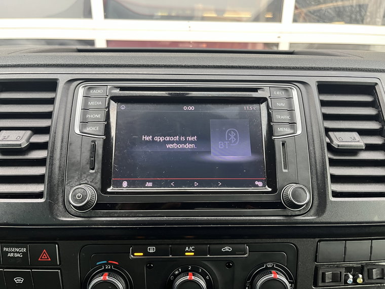 Vehicle Image 28