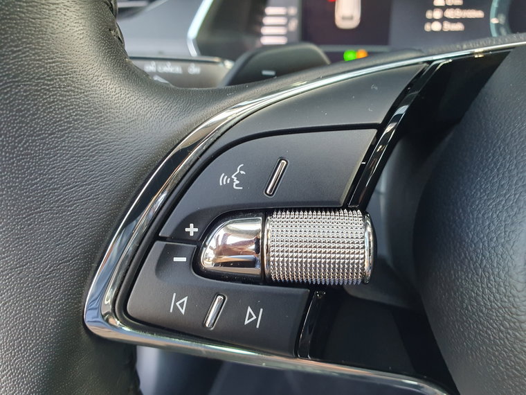 Vehicle Image 45